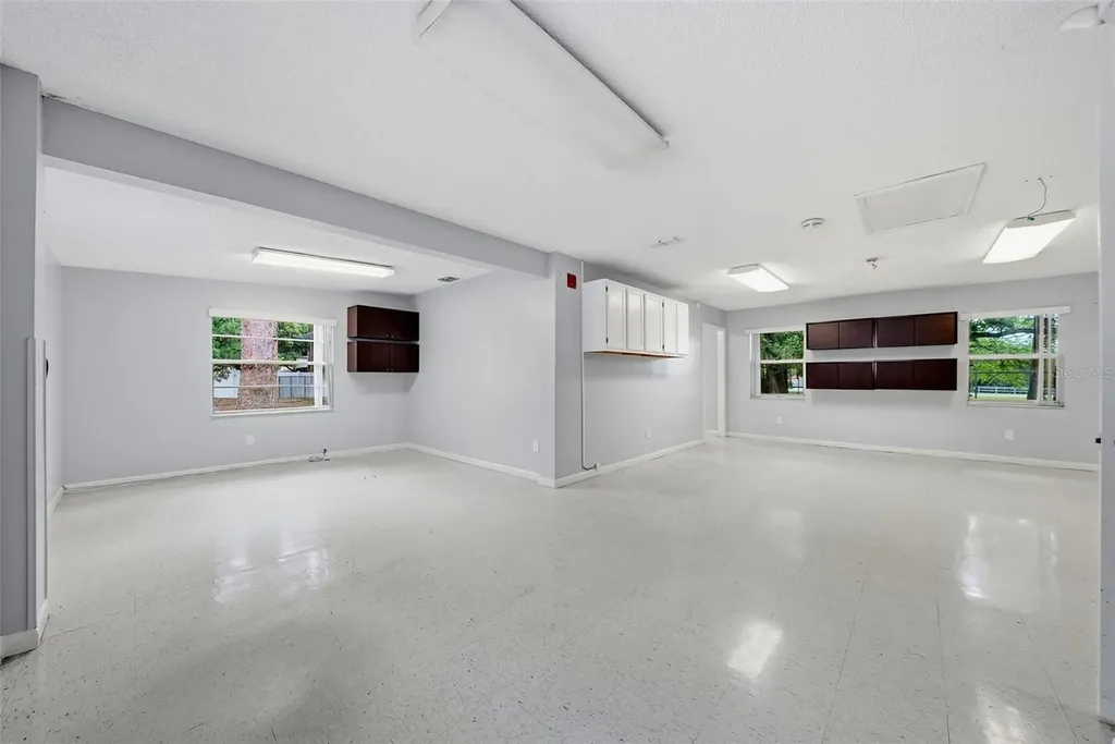 2886 Whitney Road Clearwater FL 33760
