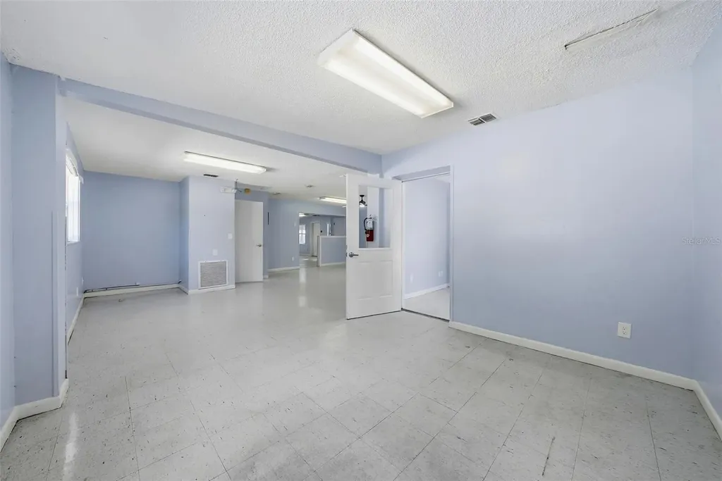2886 Whitney Road Clearwater FL 33760