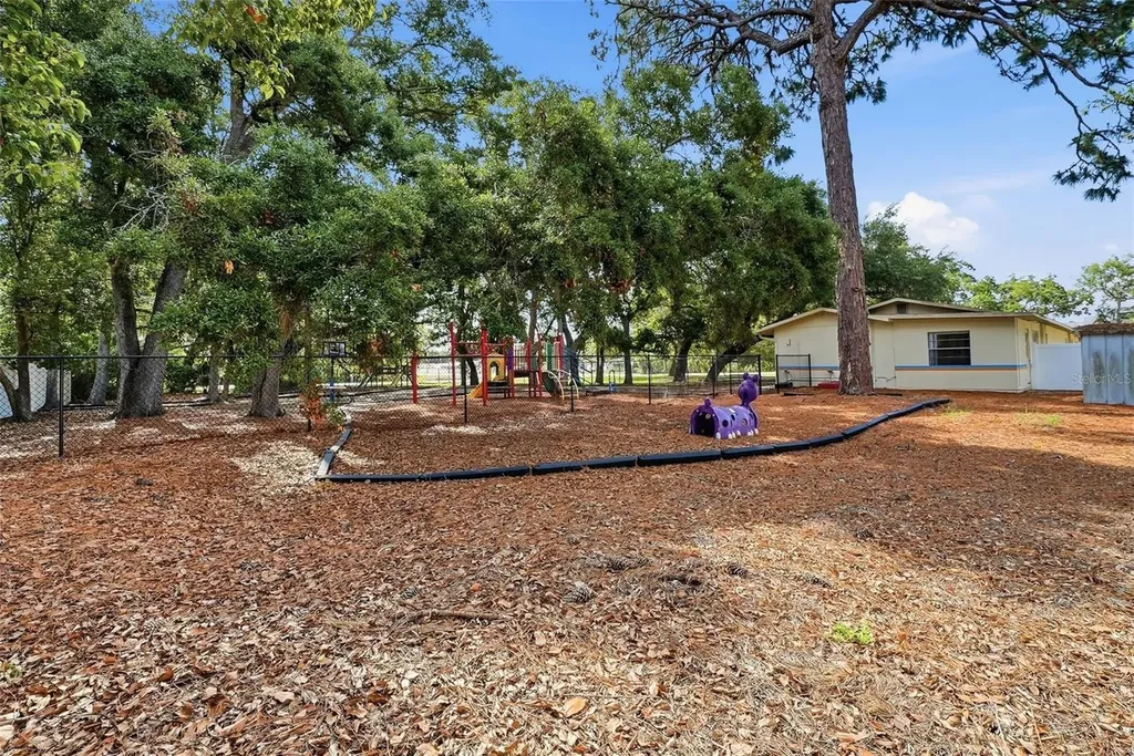 2886 Whitney Road Clearwater FL 33760