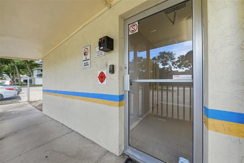 2886 Whitney Road Clearwater FL 33760