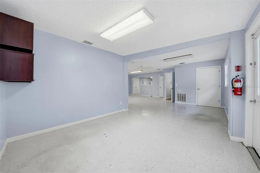 2886 Whitney Road Clearwater FL 33760