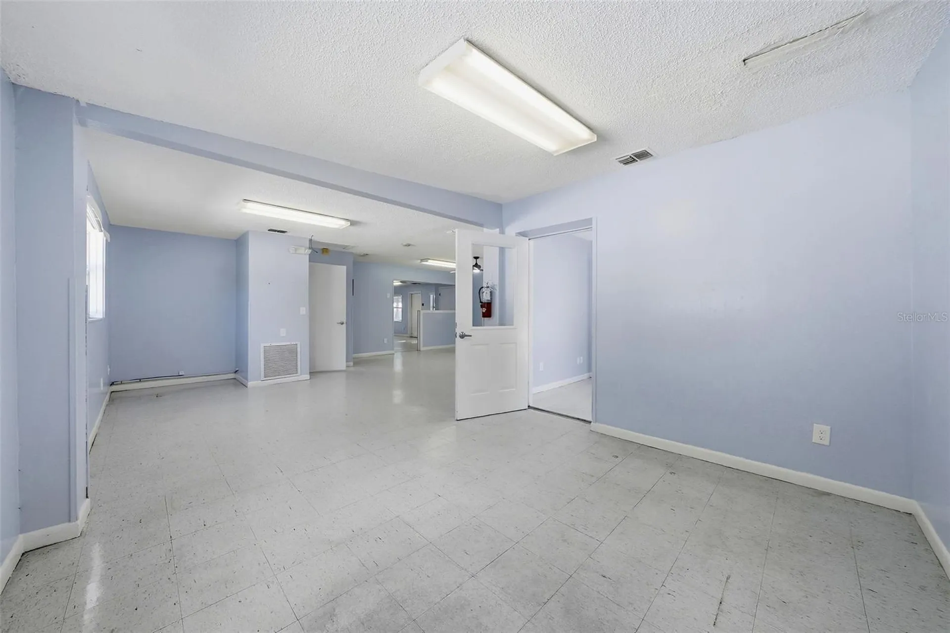 2886 Whitney Road Clearwater FL 33760