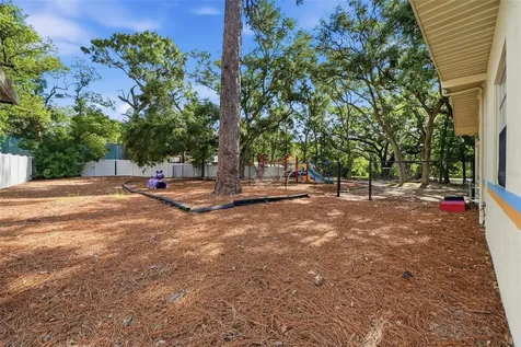 2886 Whitney Road Clearwater FL 33760