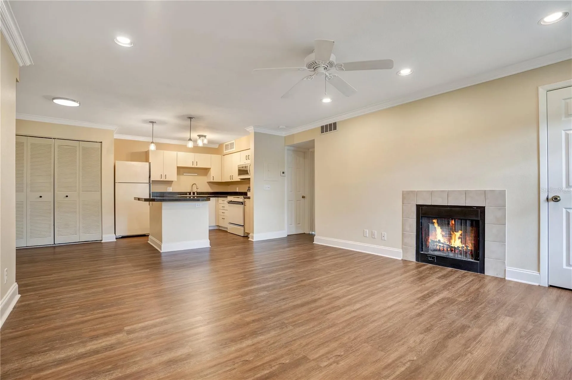 370 Lake Tahoe Court Altamonte Springs FL 32701