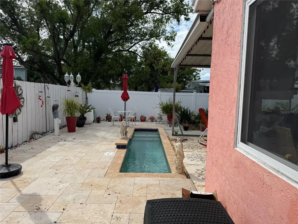 8301 Lopez Drive Tampa FL 33615