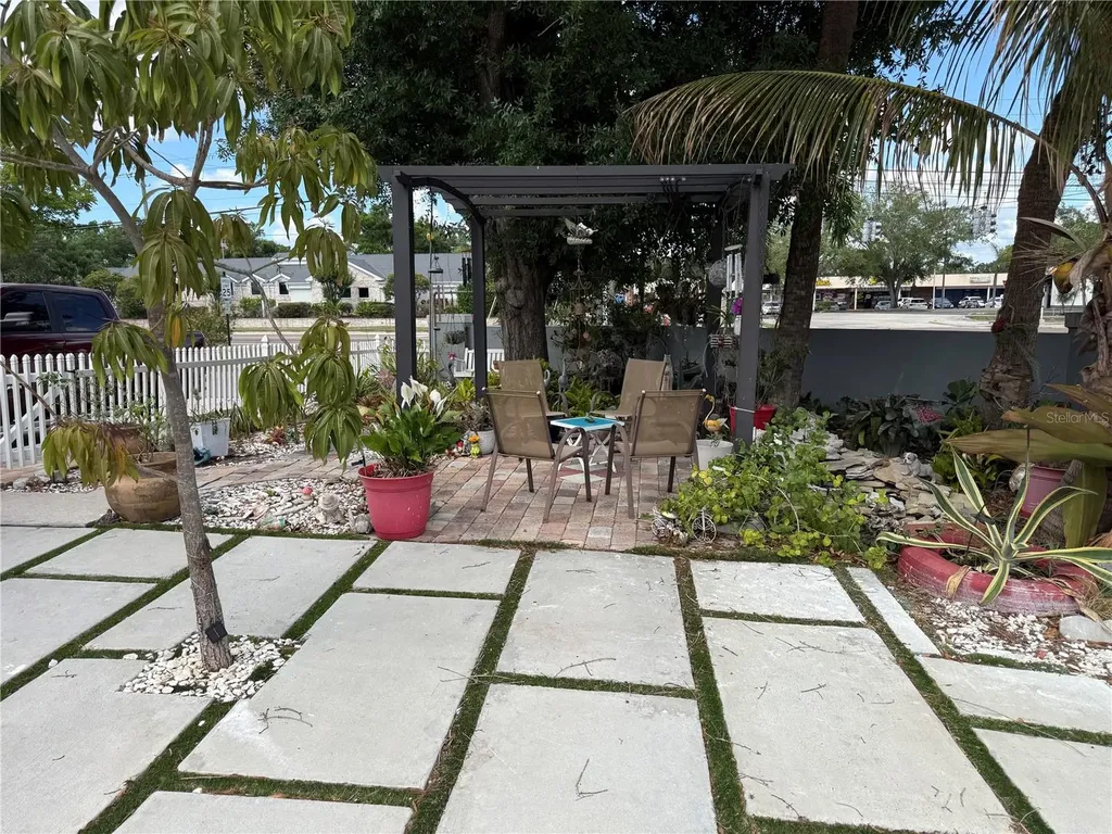 8301 Lopez Drive Tampa FL 33615