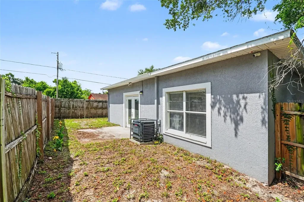 8301 N Marks Street Tampa FL 33604