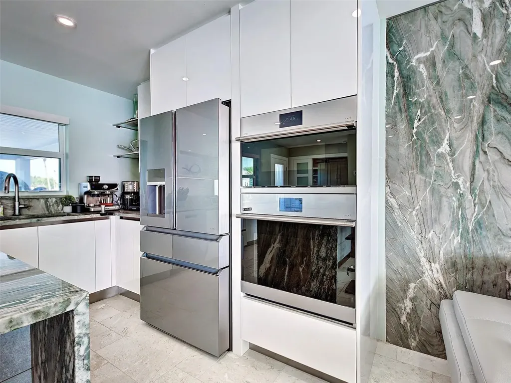 885 White Cap Circle Venice FL 34285