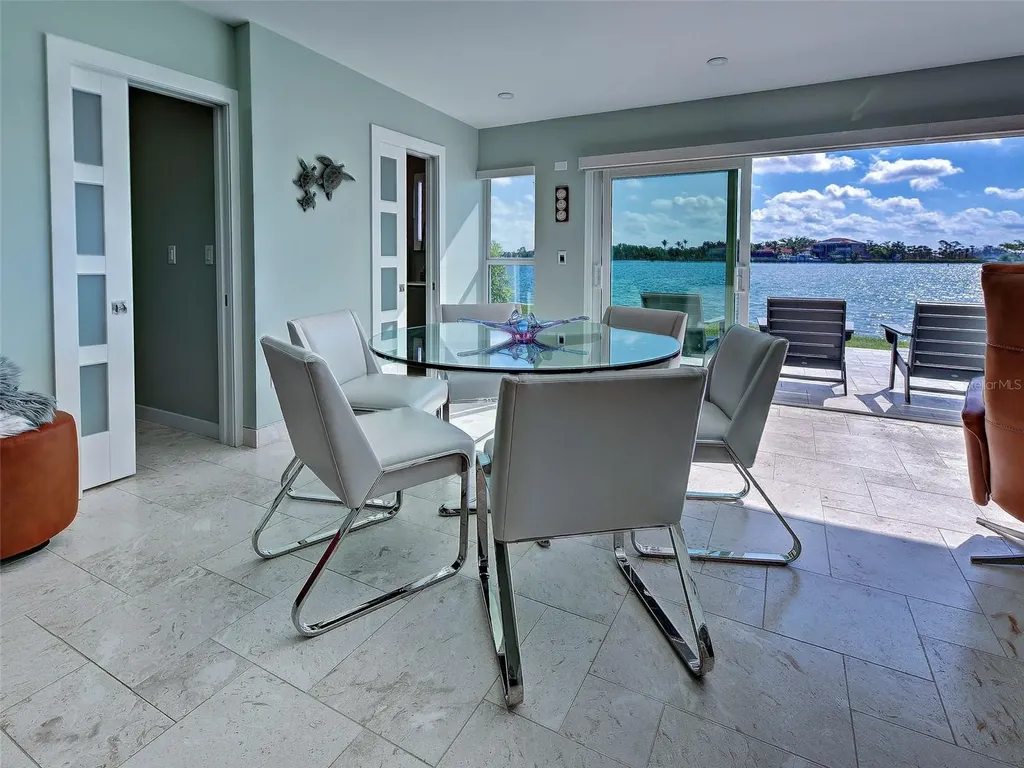 885 White Cap Circle Venice FL 34285