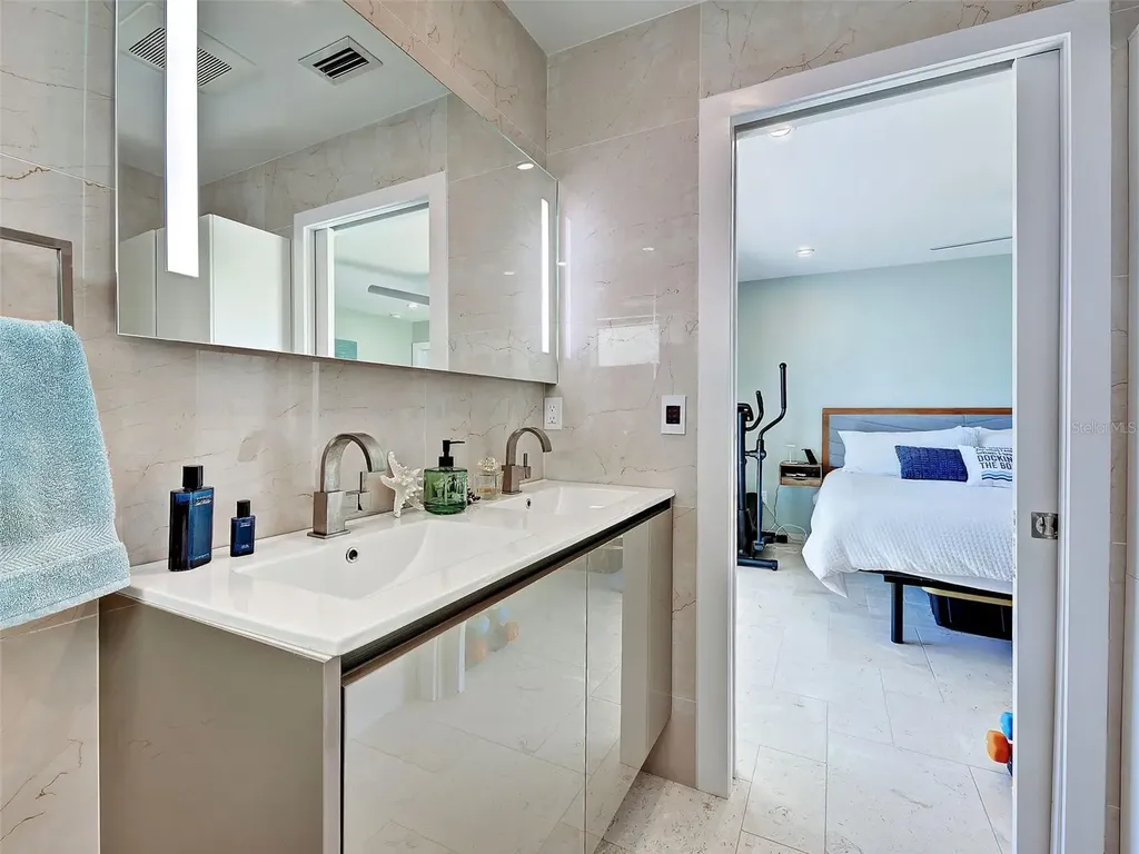885 White Cap Circle Venice FL 34285