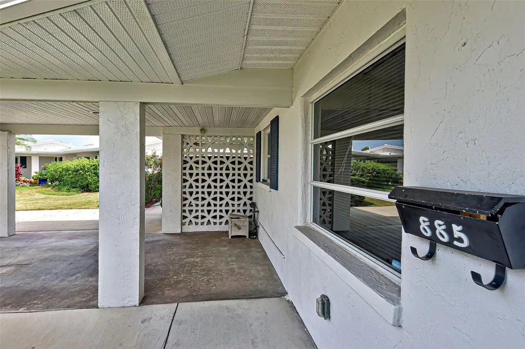 885 White Cap Circle Venice FL 34285