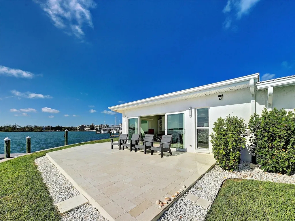 885 White Cap Circle Venice FL 34285