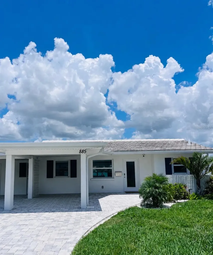 885 White Cap Circle Venice FL 34285