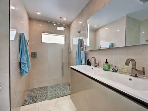 885 White Cap Circle Venice FL 34285
