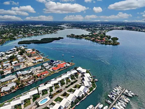 885 White Cap Circle Venice FL 34285