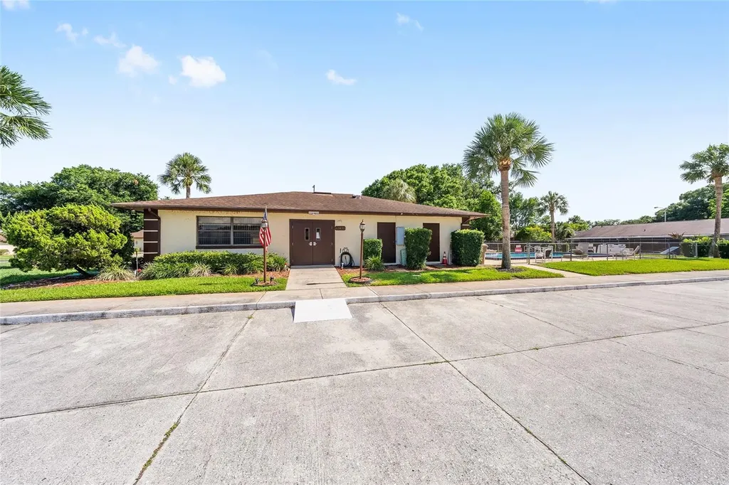 12531 Orangewood Court Tavares FL 32778