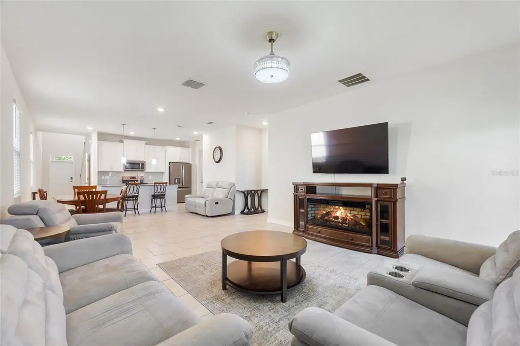 8720 Pacific Dunes Drive Davenport FL 33896
