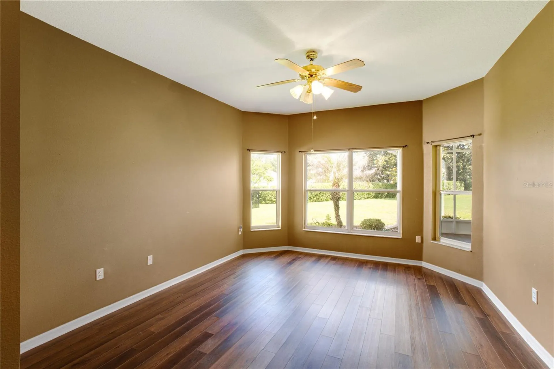 241 Falling Water Drive Kissimmee FL 34759