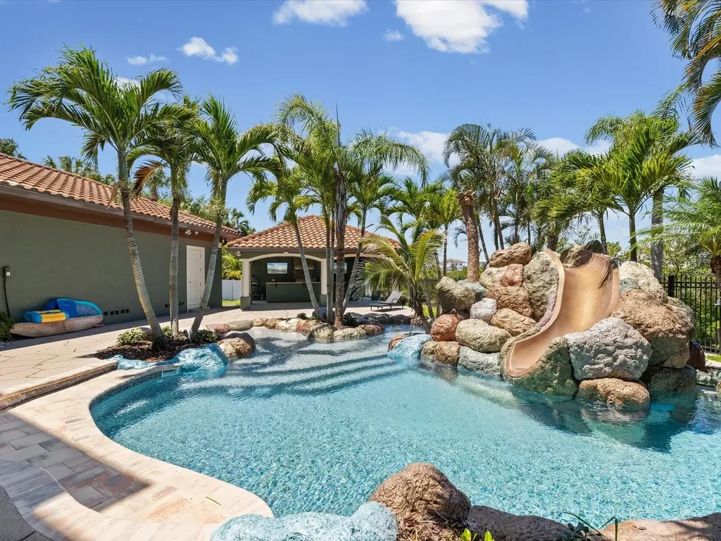 15041 Hardage Street Largo FL 33774