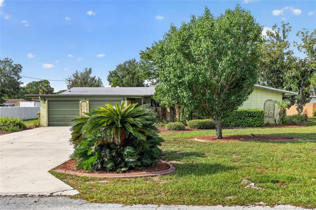5216 Sydney Road Fruitland Park FL 34731