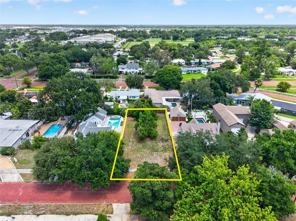 6TH Avenue N St Petersburg FL 33710