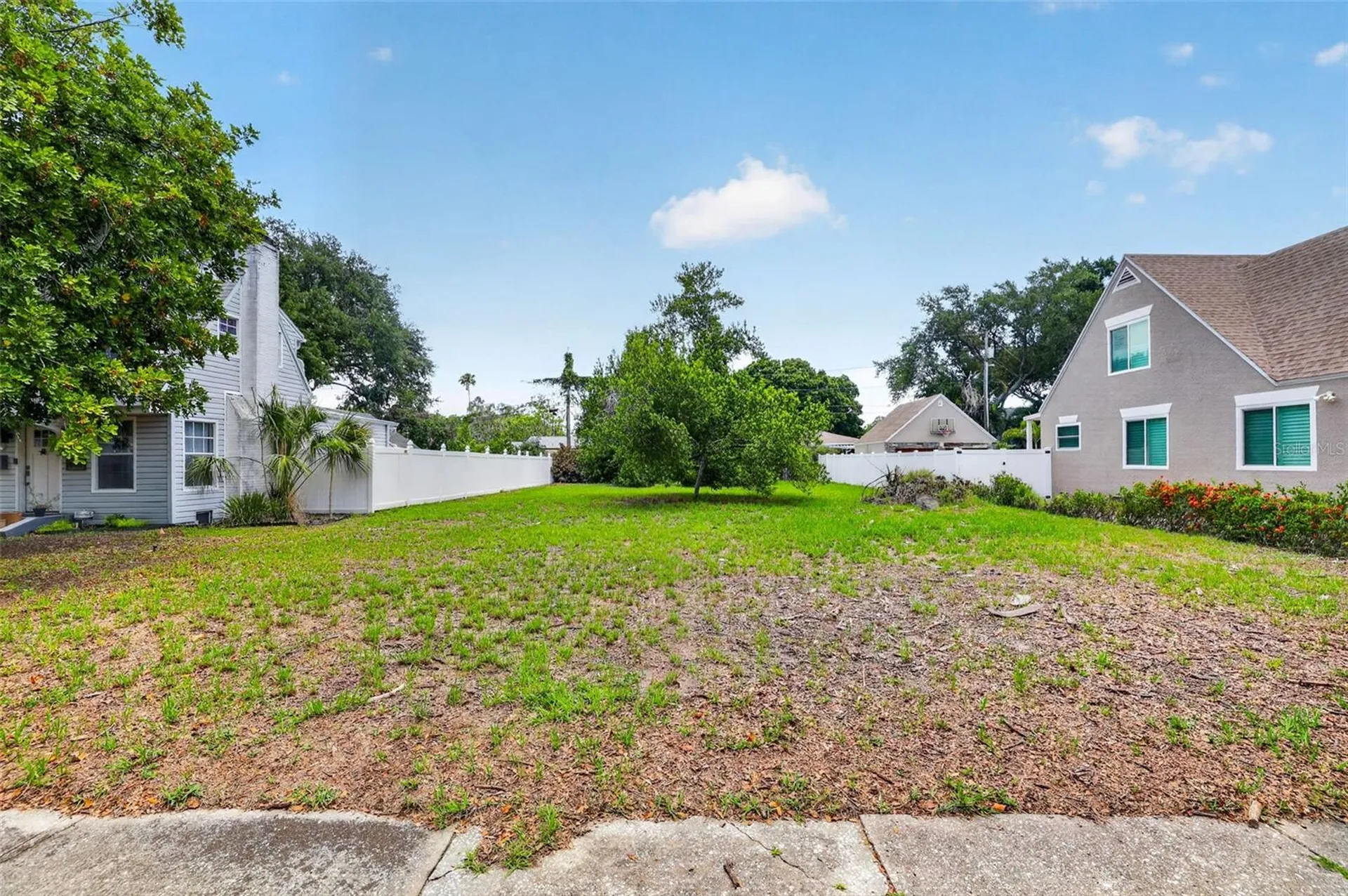 6TH Avenue N St Petersburg FL 33710