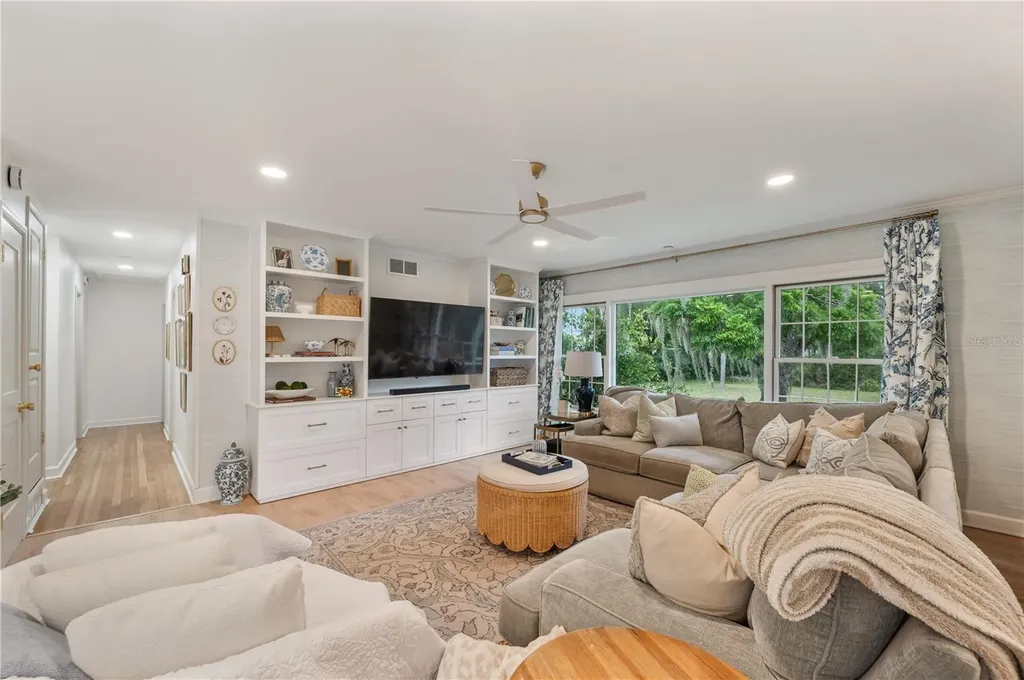 2718 Berkeley Avenue Lakeland FL 33803