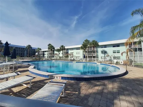 325 N Causeway New Smyrna Beach FL 32169