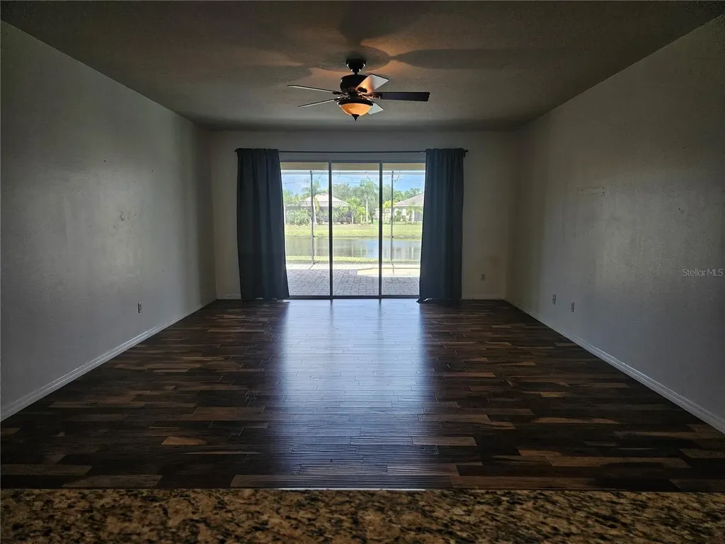 118 Peony Court Bradenton FL 34212
