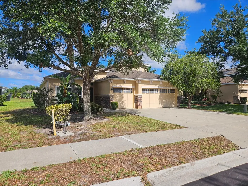 118 Peony Court Bradenton FL 34212