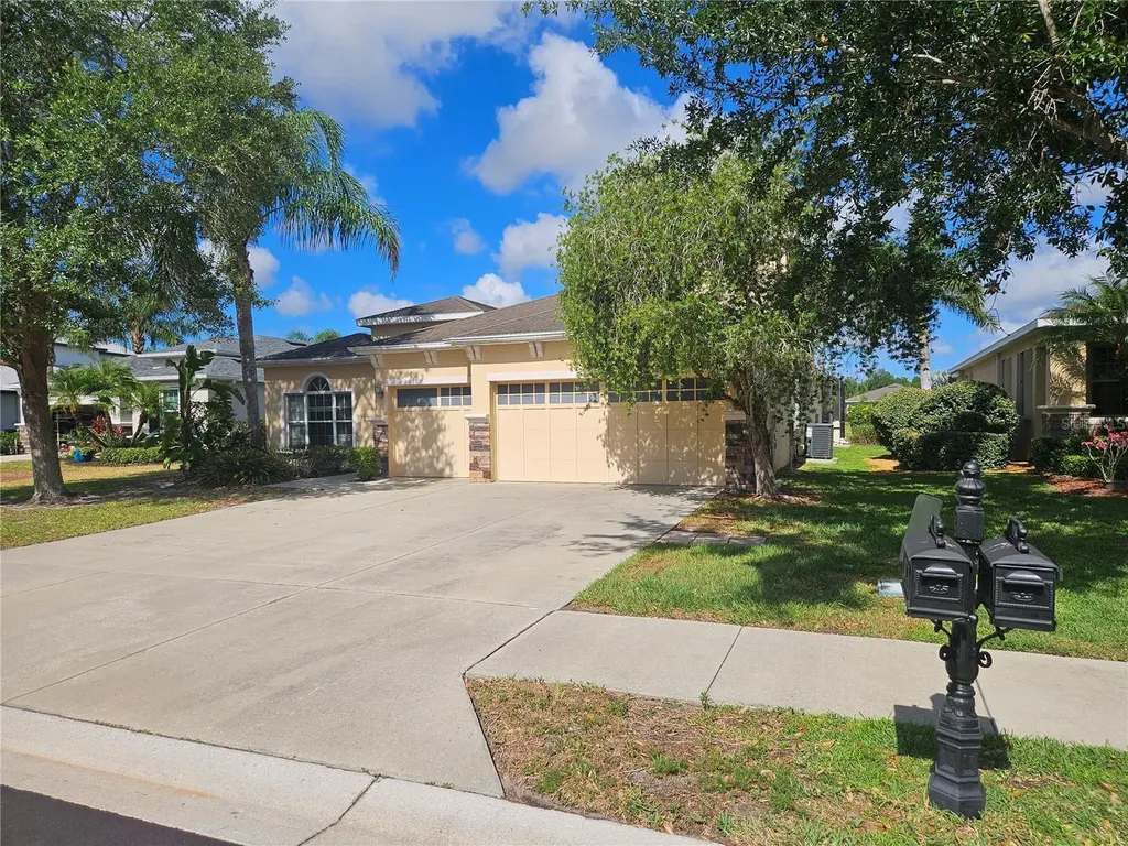 118 Peony Court Bradenton FL 34212