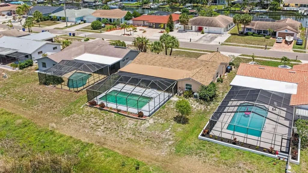 736 Flamingo Drive Apollo Beach FL 33572