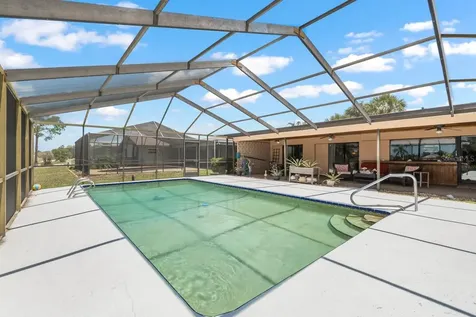 736 Flamingo Drive Apollo Beach FL 33572