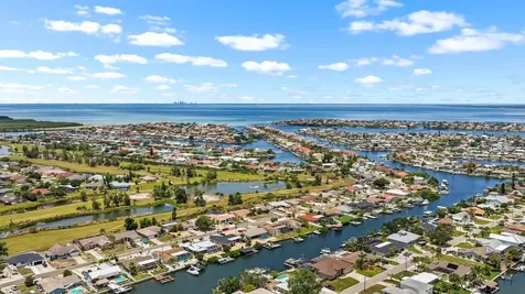 736 Flamingo Drive Apollo Beach FL 33572