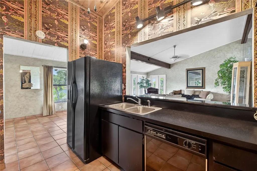 200 Maitland Avenue Altamonte Springs FL 32701