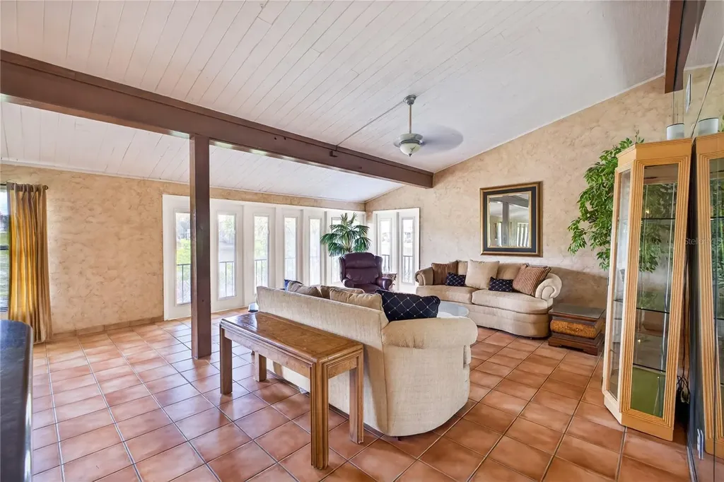 200 Maitland Avenue Altamonte Springs FL 32701