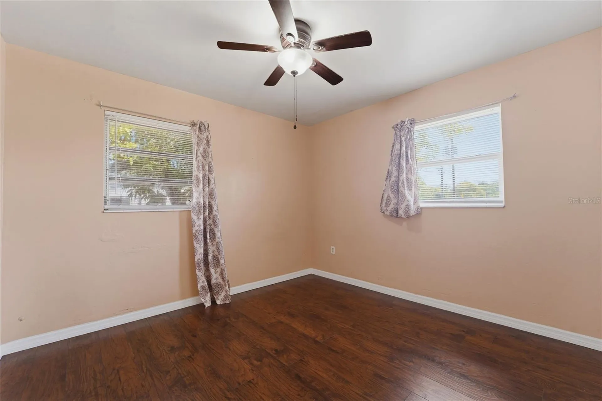 3235 Emerson Avenue S St Petersburg FL 33712