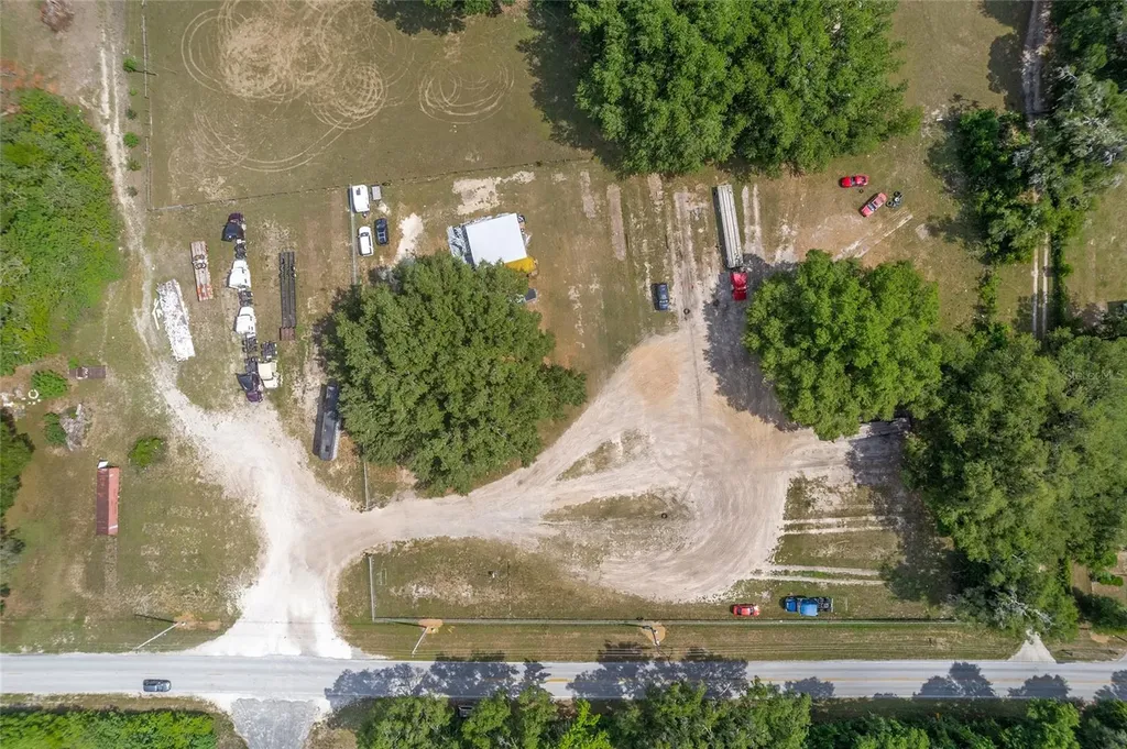 1751 E Highway 329 Citra FL 32113
