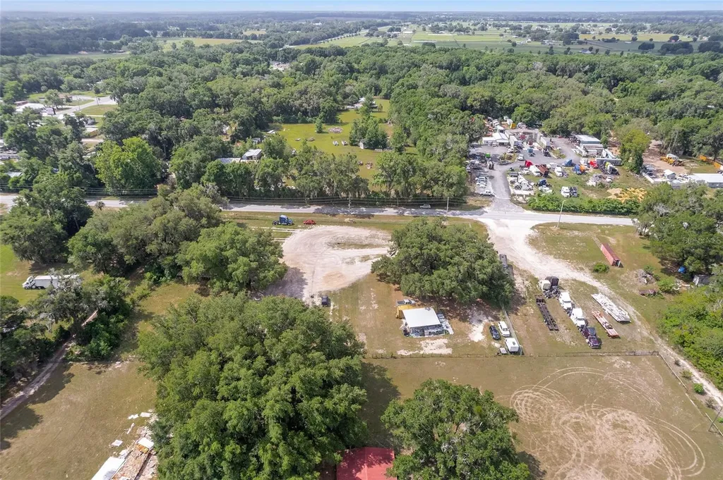 1751 E Highway 329 Citra FL 32113