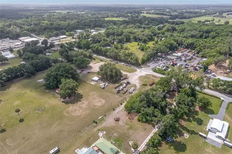 1751 E Highway 329 Citra FL 32113