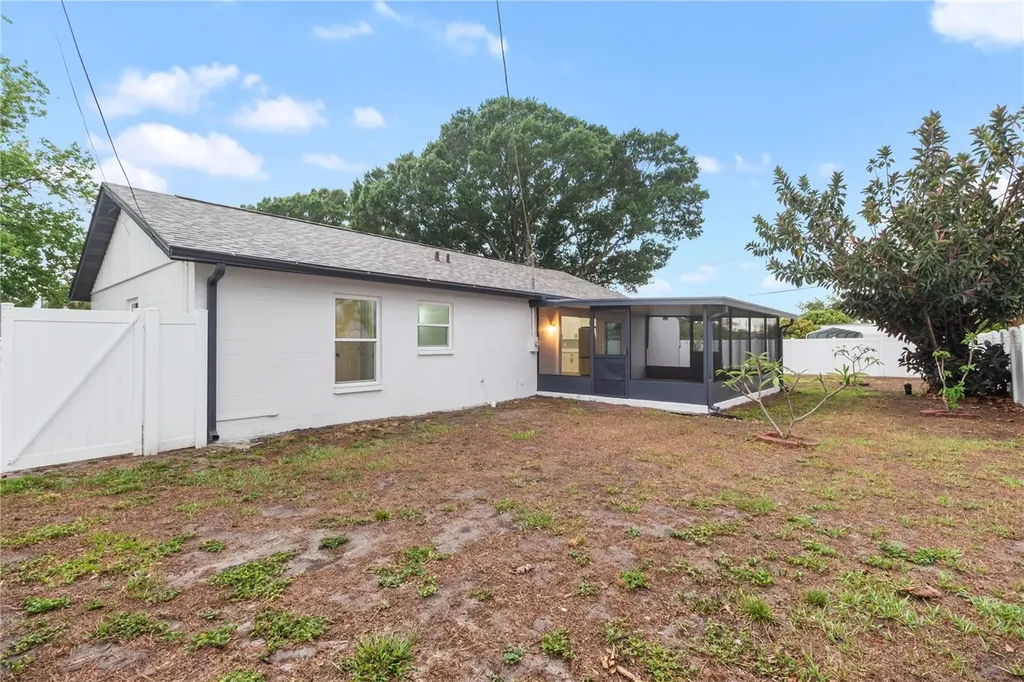 217 Francis Drive Apollo Beach FL 33572