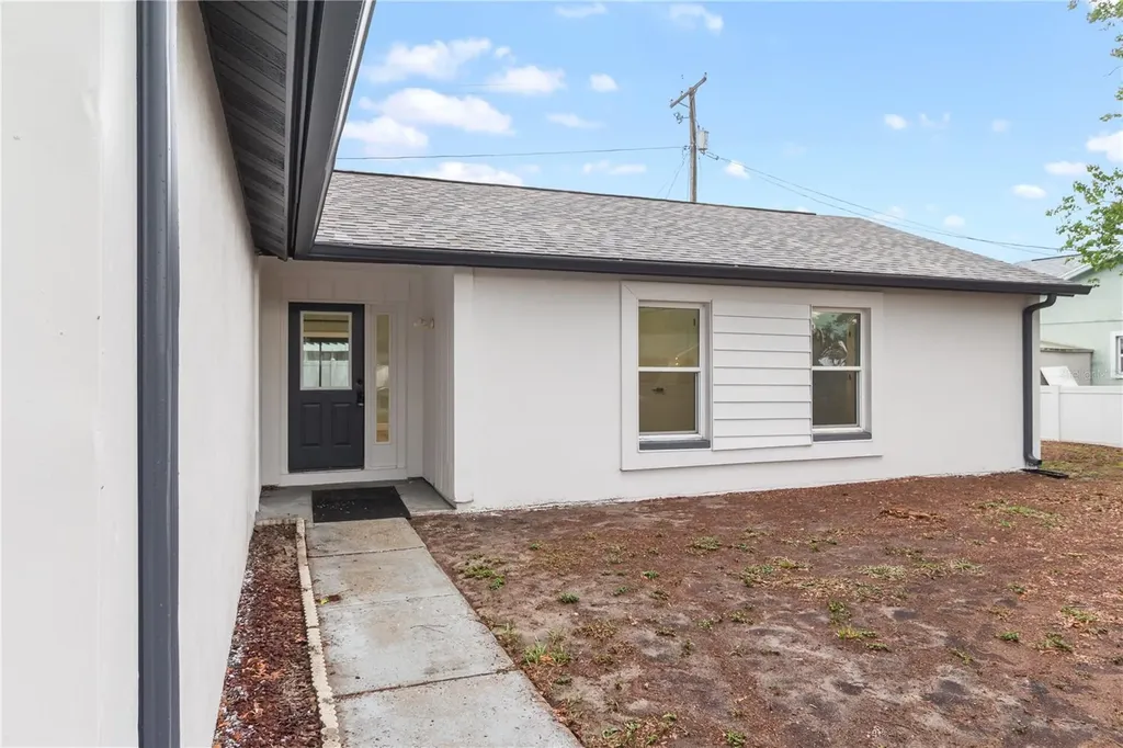 217 Francis Drive Apollo Beach FL 33572