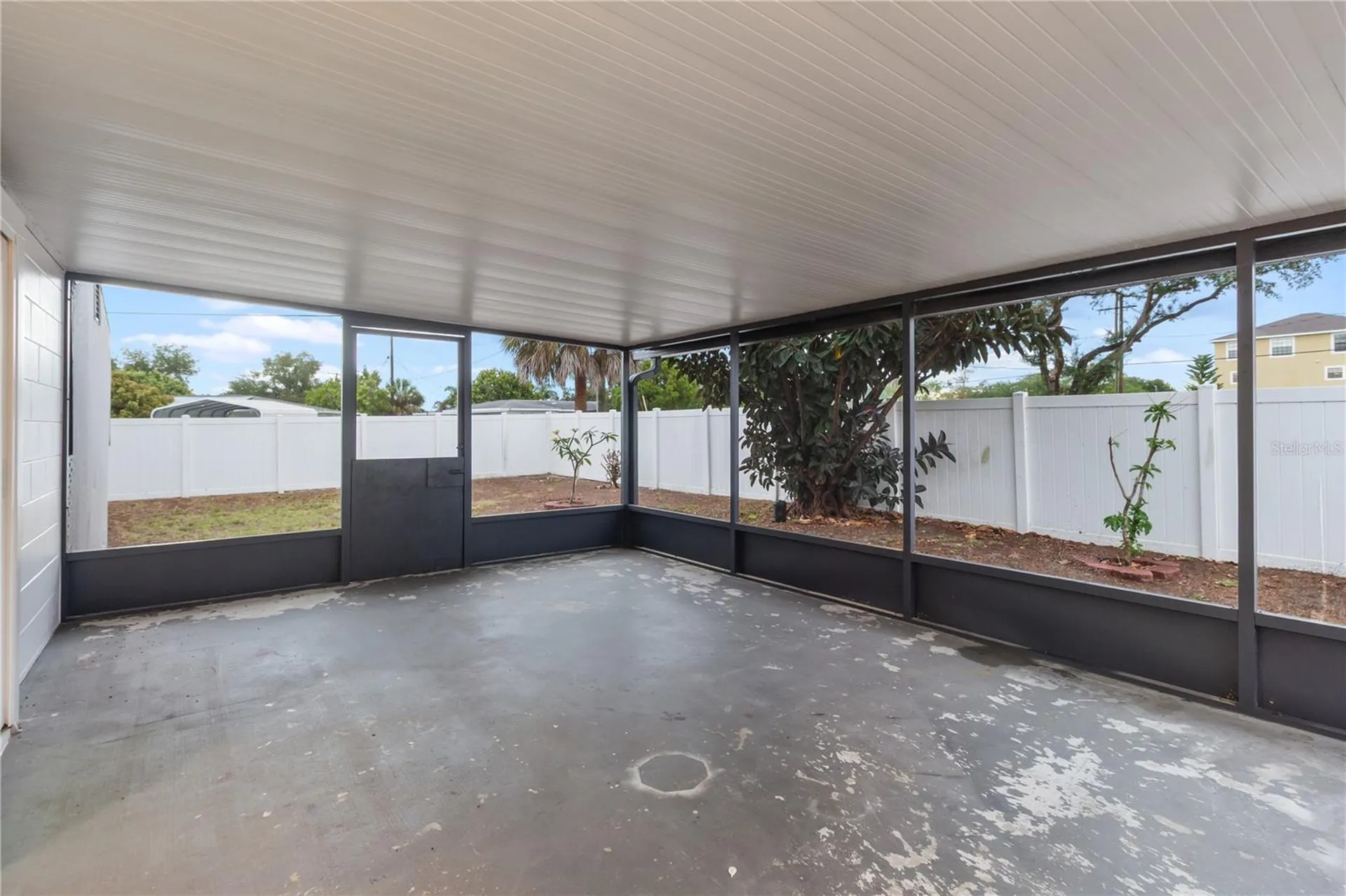 217 Francis Drive Apollo Beach FL 33572