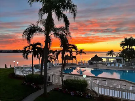 6322 Palma Del Mar Boulevard S St Petersburg FL 33715