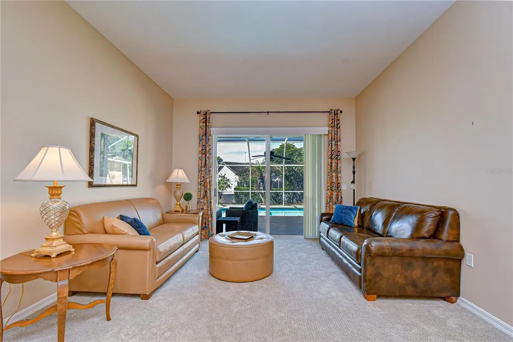 4609 Compass Oaks Drive Valrico FL 33596
