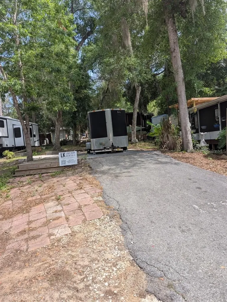 25232 NE 143rd Street Salt Springs FL 32134