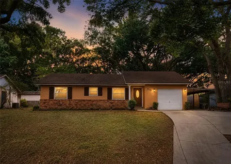 706 Lakeview Drive Ocoee FL 34761