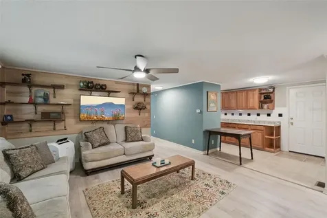 21128 Niles Avenue Mount Dora FL 32757