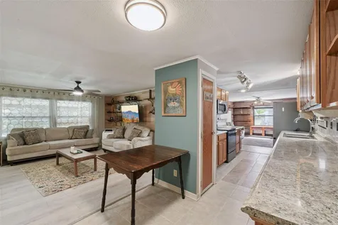 21128 Niles Avenue Mount Dora FL 32757