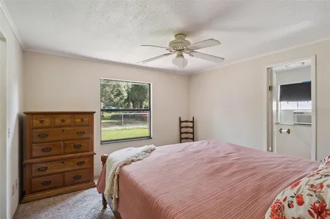 21128 Niles Avenue Mount Dora FL 32757